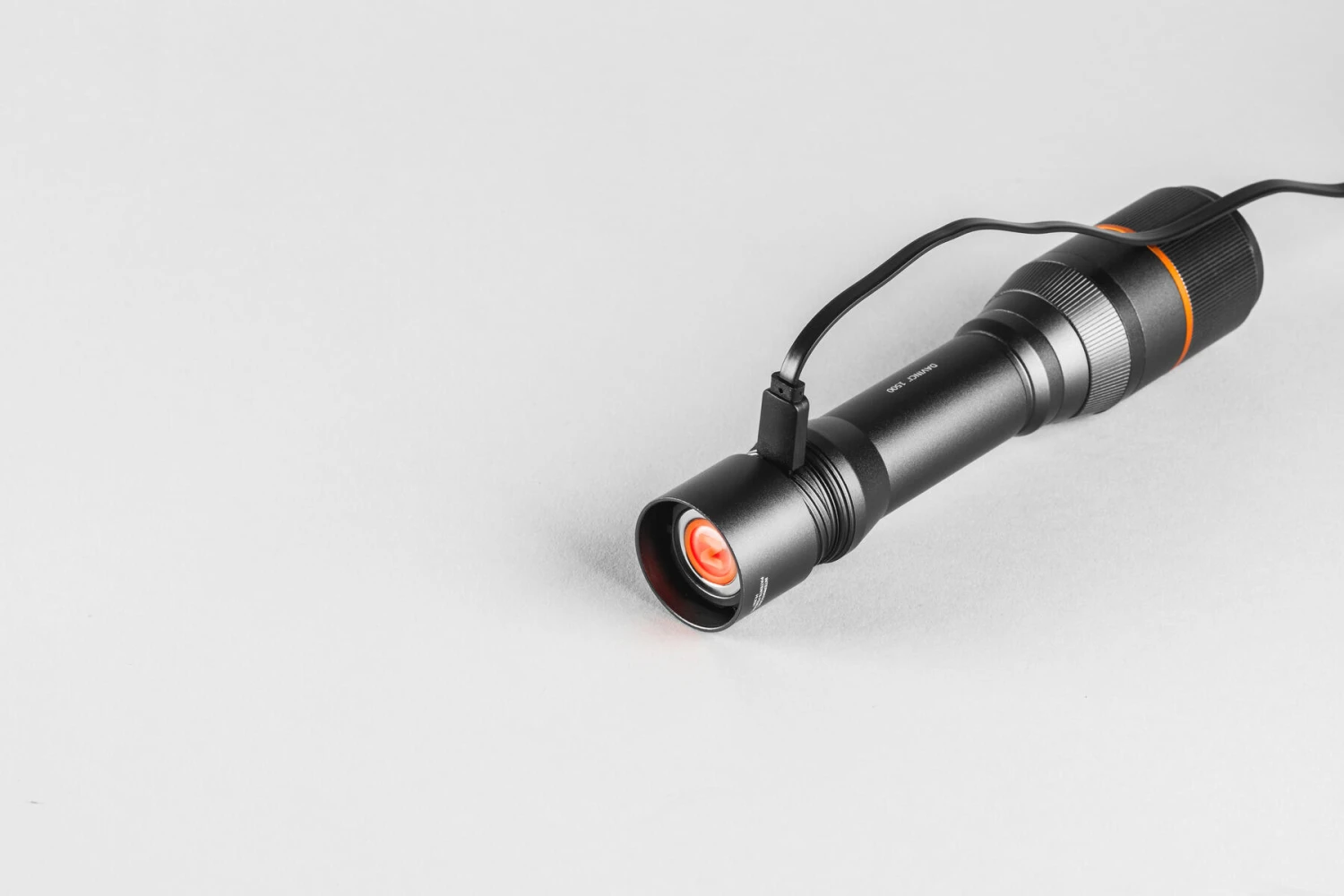 Nebo DaVinci 1000 Lumen Rechargeable Flashlight 3 Nebo DaVinci 1000 Lumen Rechargeable Flashlight - Image 3