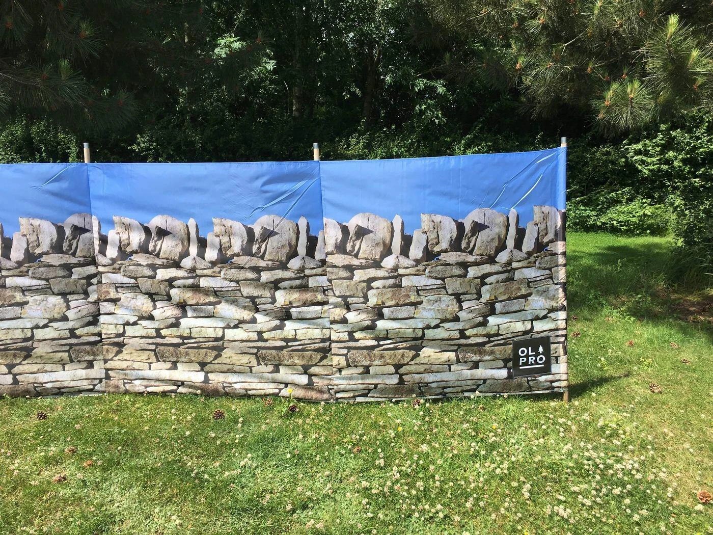OLPRO Stone Wall 5 Pole Wooden Windbreak 3 OLPRO Stone Wall 5 Pole Wooden Windbreak - Image 3