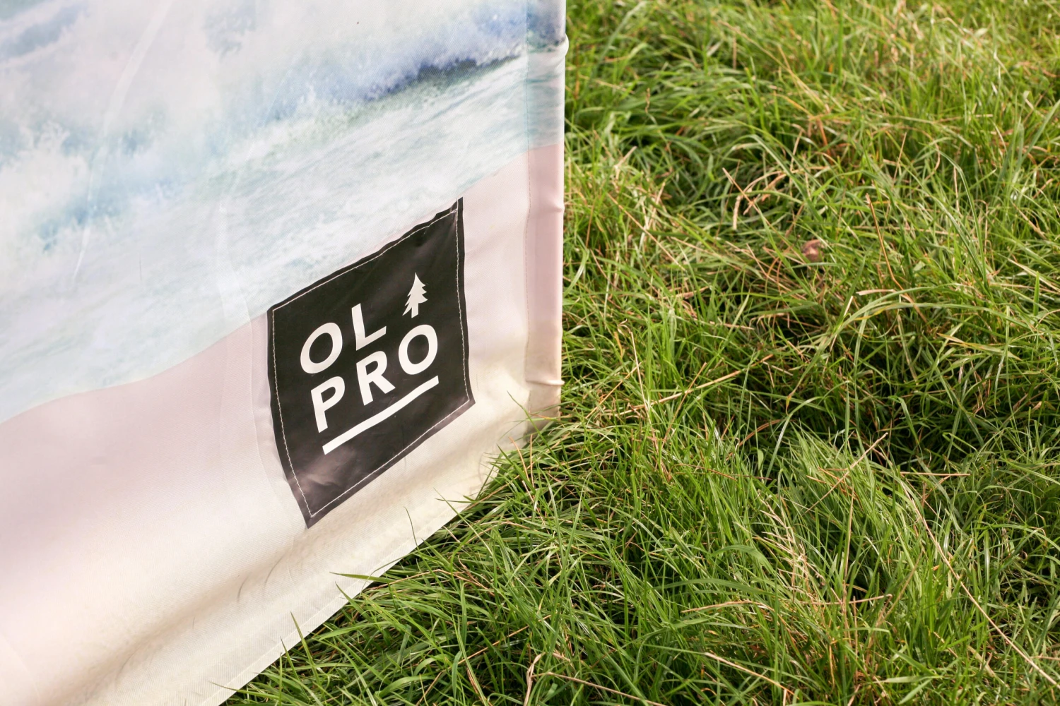 OLPRO The Beach 5 Pole Wooden Windbreak 3 OLPRO The Beach 5 Pole Wooden Windbreak - Image 3