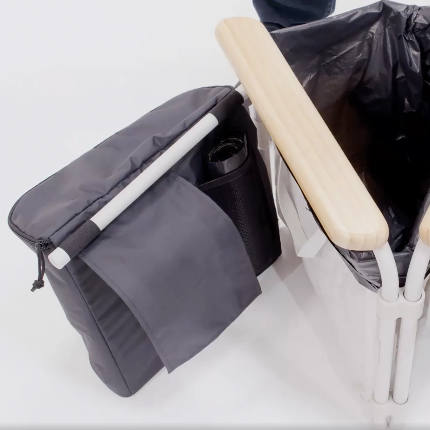 Quechua FOLDING DRY TOILETS FOR CAMPING 9 Quechua FOLDING DRY TOILETS FOR CAMPING - Image 9