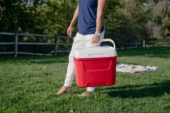 IGLOO Laguna 28QT Cool Box Red -Outdoor Camping Shop k7261c800915913834b6a43a5a82e78a3