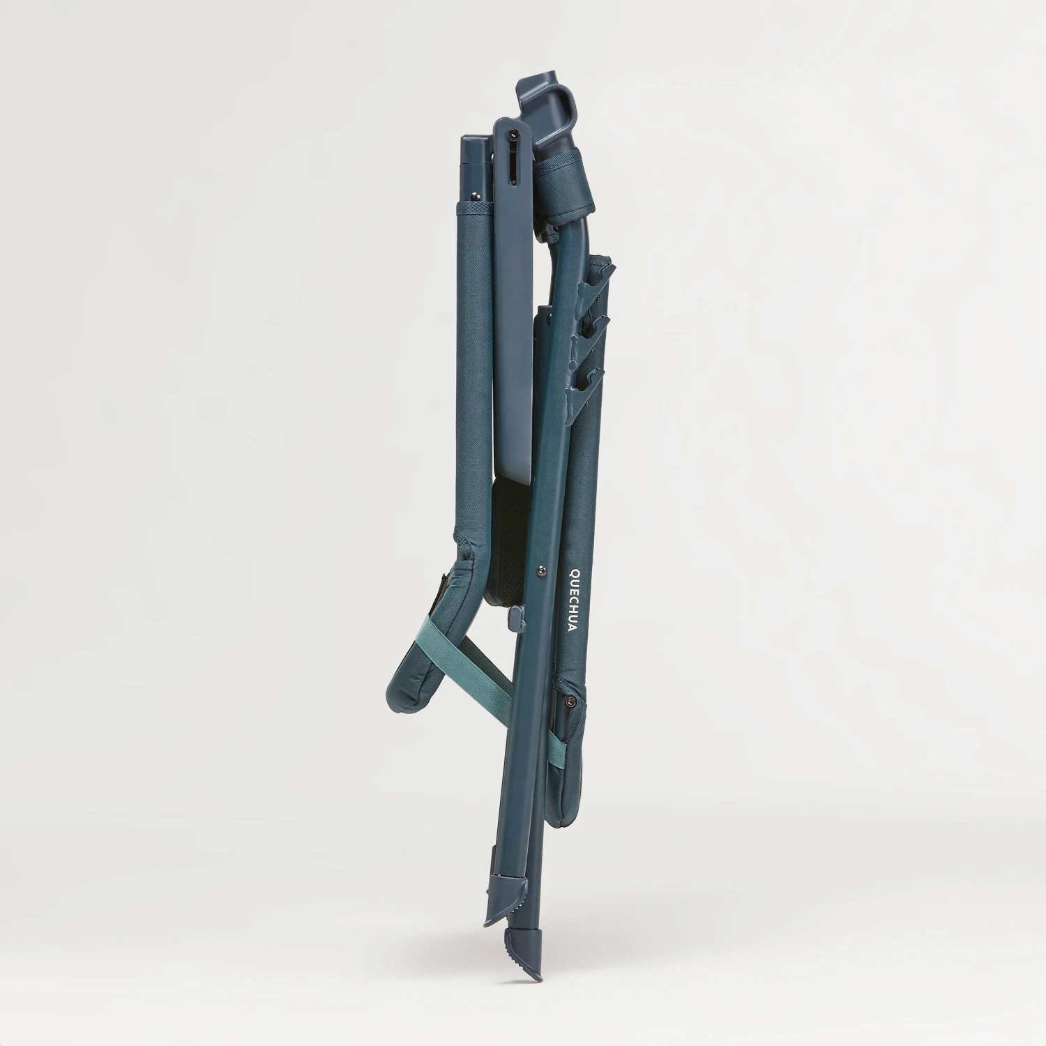 Quechua Multi-position Comfortable Camping Armchair 3 Quechua Multi-position Comfortable Camping Armchair - Image 3