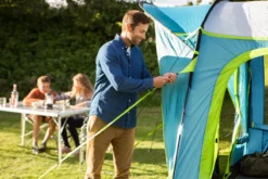 Coleman Castle Pines 4 BlackOut Tent 13 Coleman Castle Pines 4 BlackOut Tent -Outdoor Camping Shop k778b40b570c8aa1328ae91864393a1a7