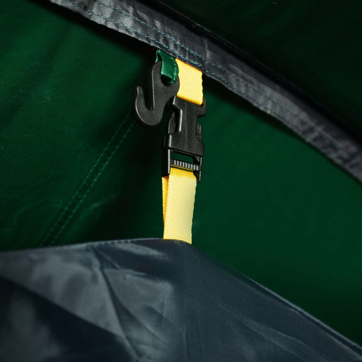 Regatta Kivu 4-Man Vis-A-Vis Adults' Camping Tent 5 Regatta Kivu 4-Man Vis-A-Vis Adults' Camping Tent - Image 5