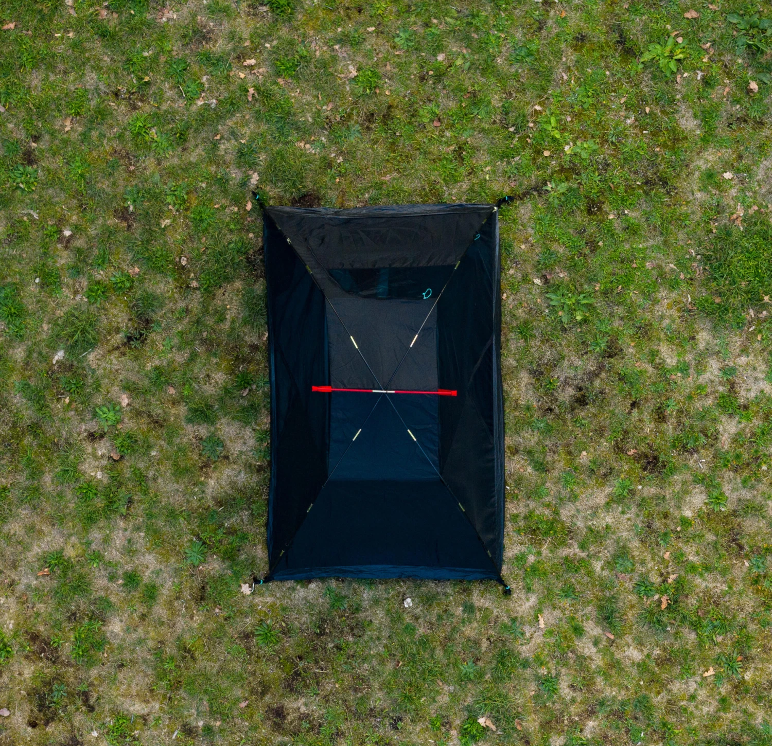 Quechua 2 Man Blackout Tent MH100 9 Quechua 2 Man Blackout Tent MH100 - Image 9