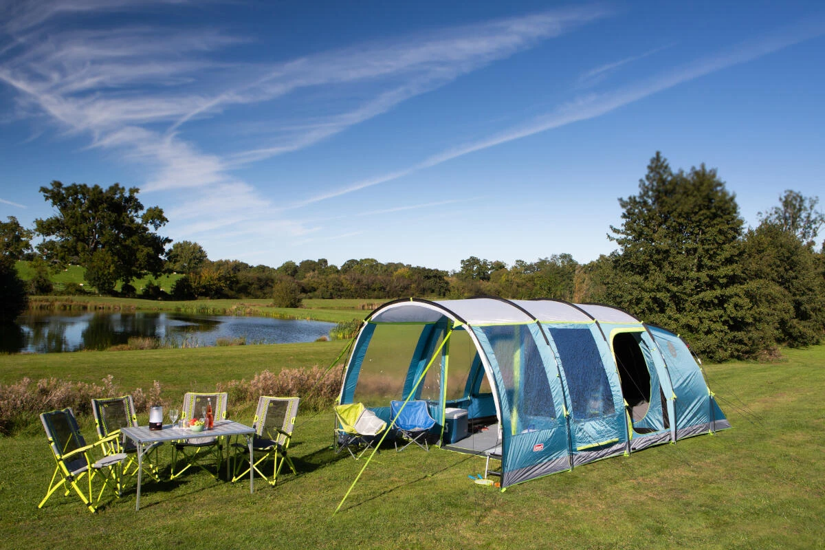 Coleman Castle Pines 4L BlackOut Tent 4 Coleman Castle Pines 4L BlackOut Tent - Image 4