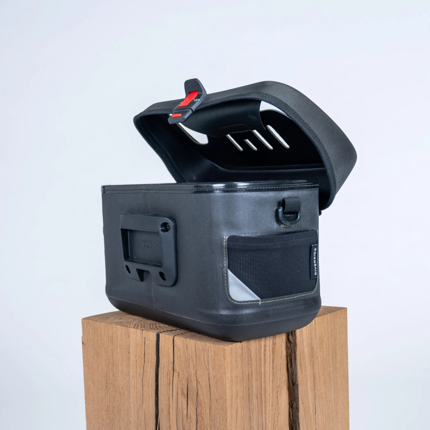 Riverside 7L Touring Waterproof Handlebar Bag IPX4 3 Riverside 7L Touring Waterproof Handlebar Bag IPX4 - Image 3