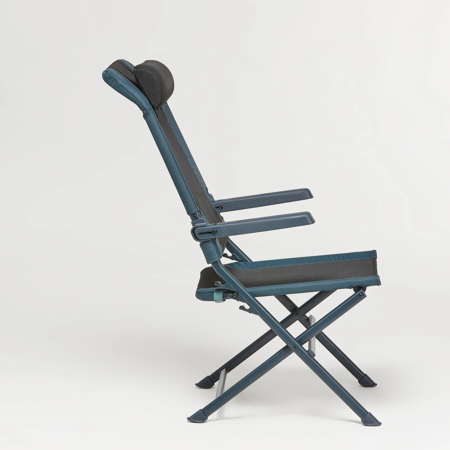 Quechua Multi-position Comfortable Camping Armchair 5 Quechua Multi-position Comfortable Camping Armchair - Image 5