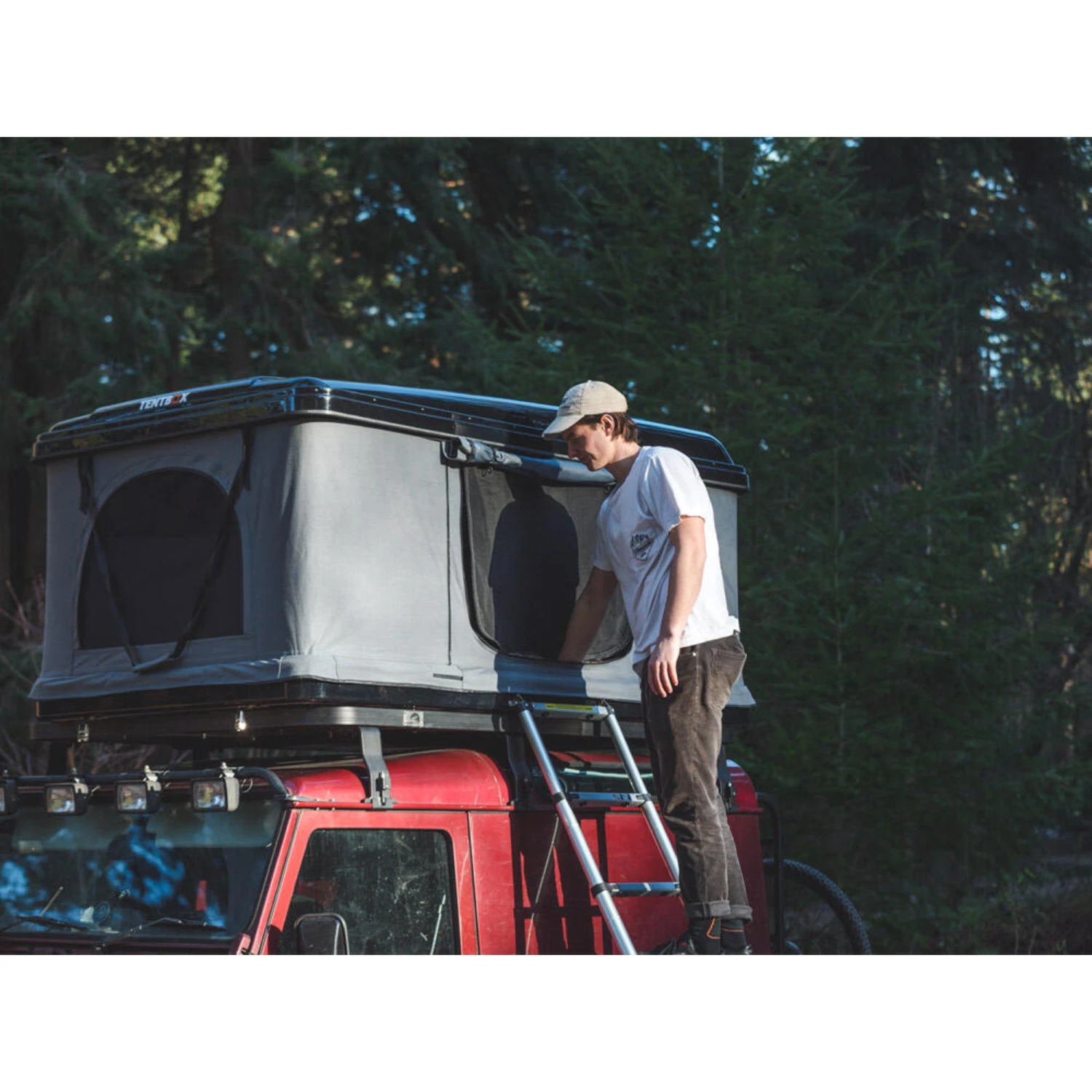 TentBox Classic Roof Tent (Black & Grey) 4 TentBox Classic Roof Tent (Black & Grey) - Image 4