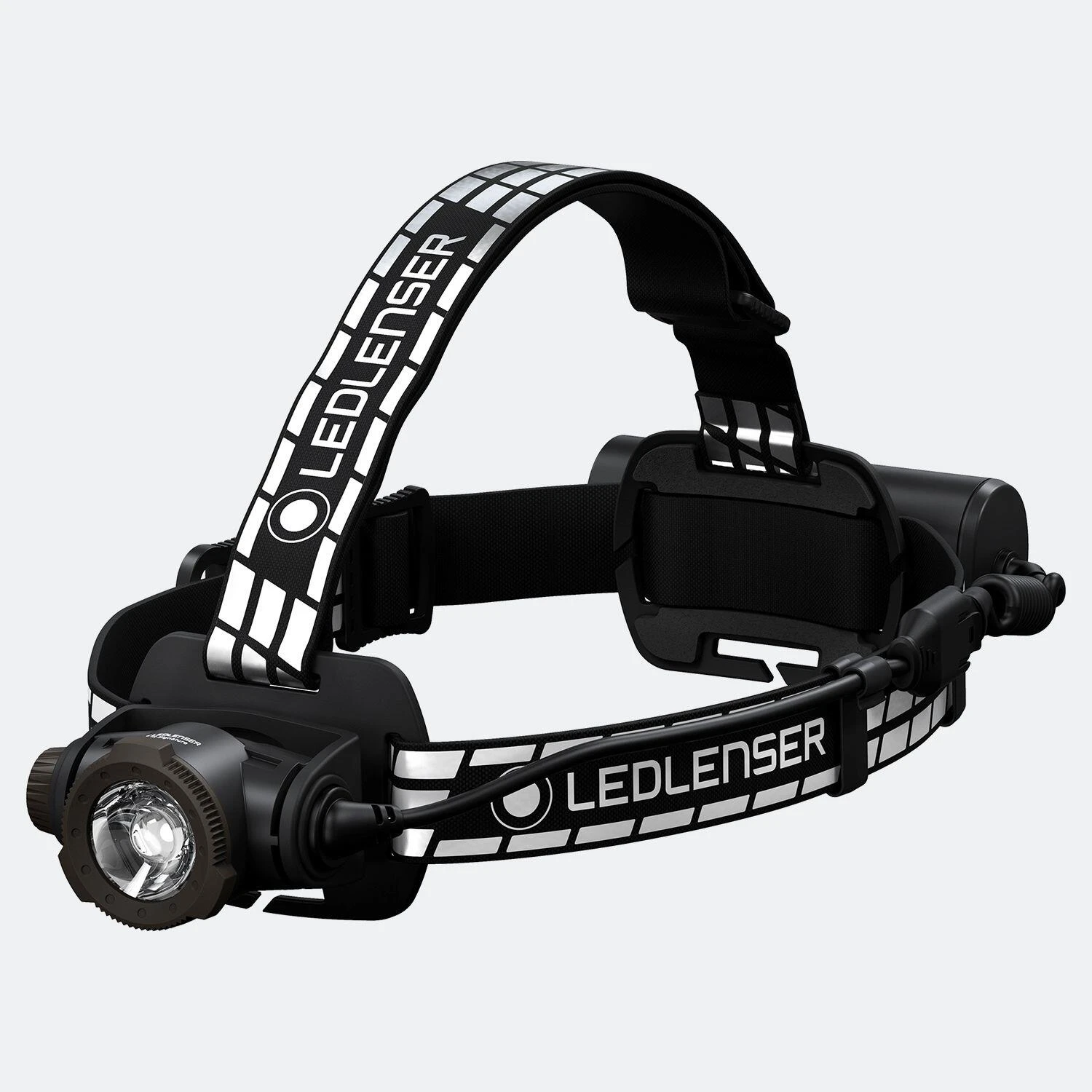 Ledlenser H7R Signature Rechargable LED Outdoor Head Torch 1 Ledlenser H7R Signature Rechargable LED Outdoor Head Torch