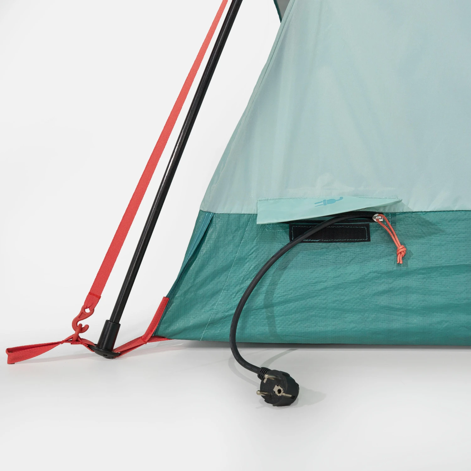 Quechua 6 Man Tent With Poles 13 Quechua 6 Man Tent With Poles - Image 13